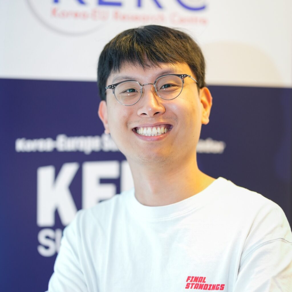 Junsun HWANG