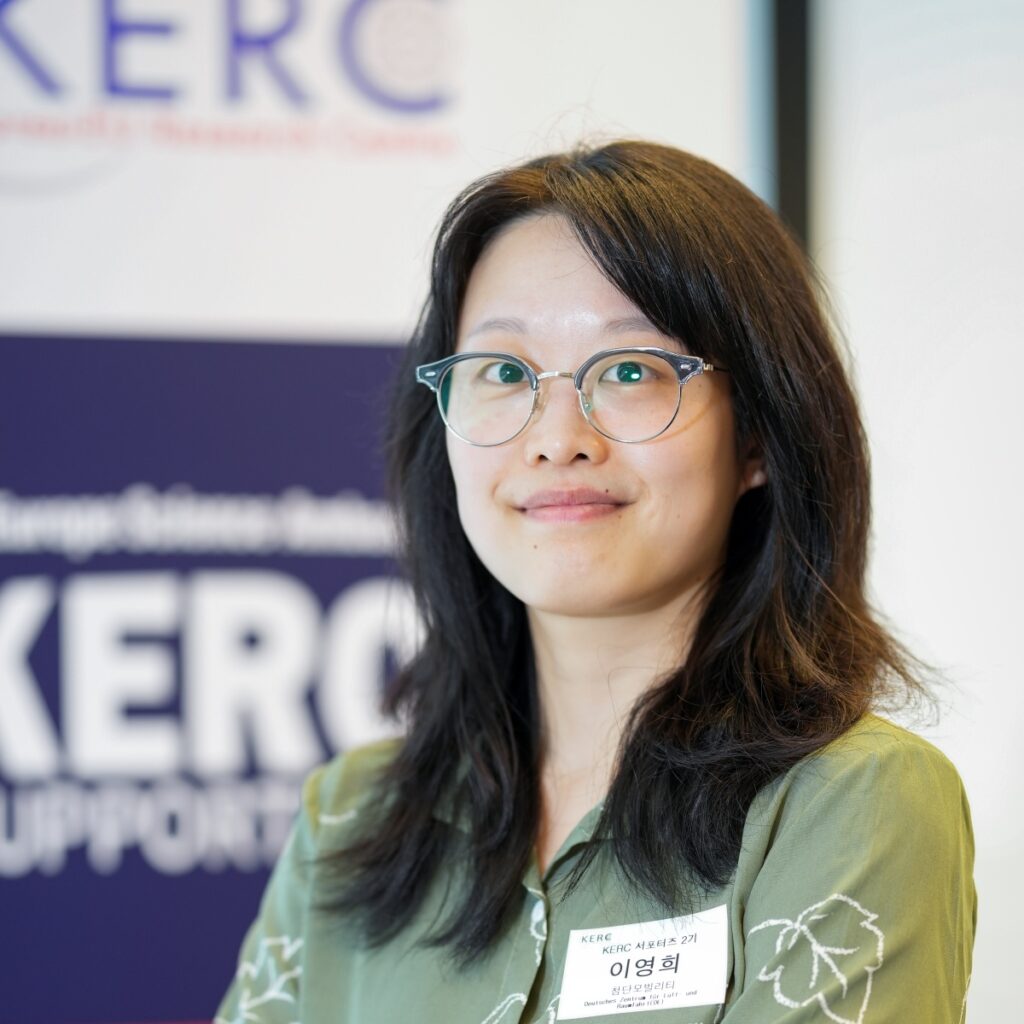 Young-Hee LEE