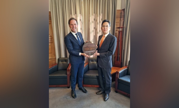 Samsung's Lee meets with Dutch PM Rutte to discuss chip cooperation